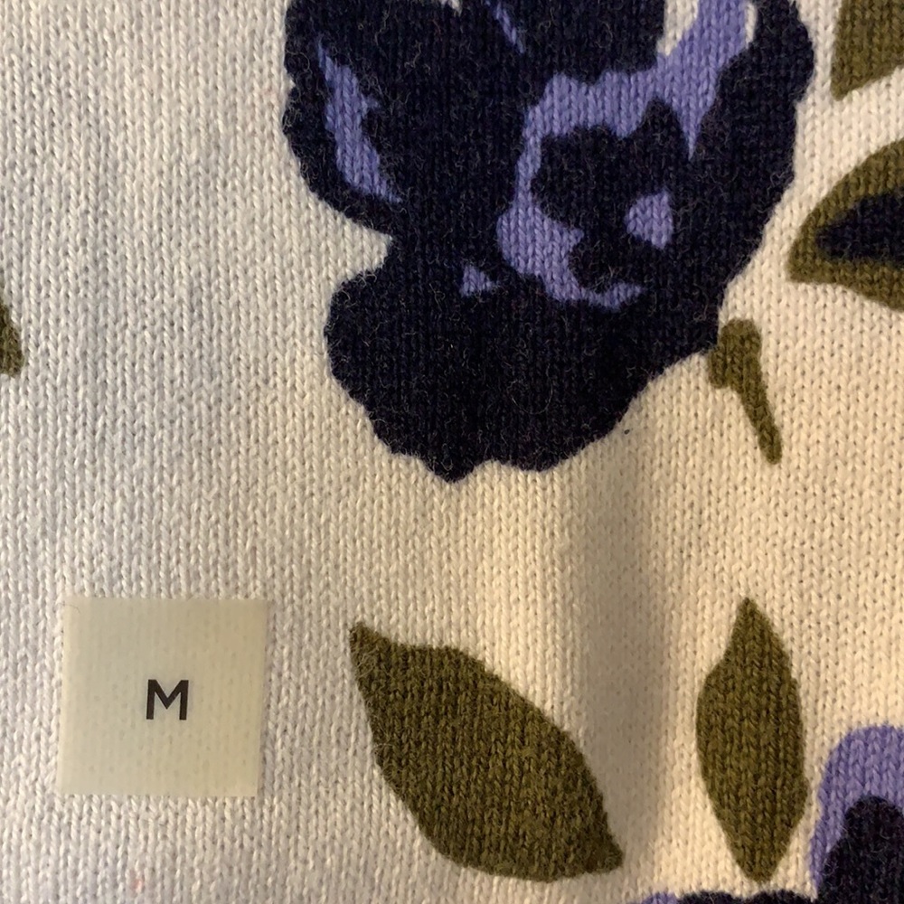 Ann Taylor Loft medium cotton crew. NWT!! - Picture 4 of 6